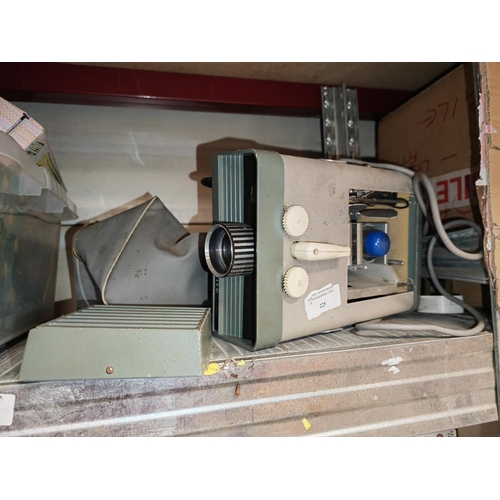 225 - Lumaplak Vintage Projector