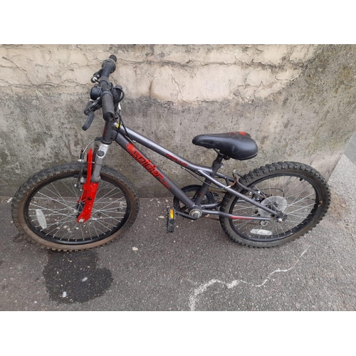 33 - Apollo Spider 6 Speed Childs Mountain Bike