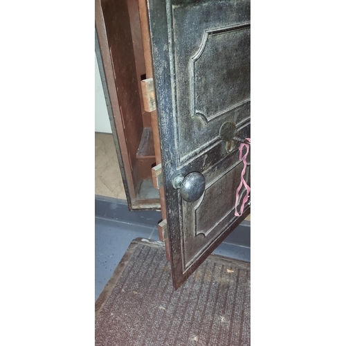 71 - Decorative Late Victorian/Edwardian Safe With Key