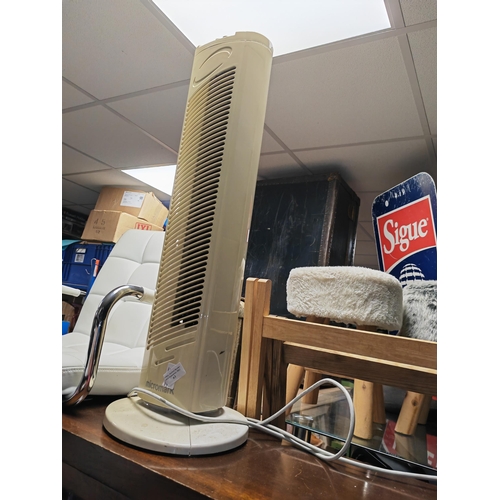 63 - Electric Tower Fan