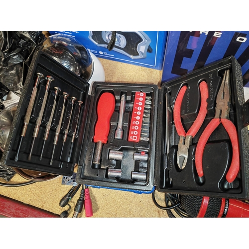 153 - Rolson Screwdriver Set And A Set Of Drill Bits