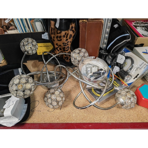 199 - 2 Ceiling Lights