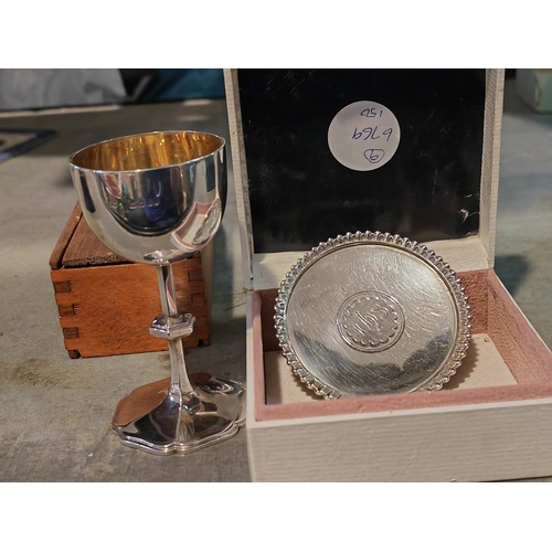 364 - Victorian 1885 Solid Silver Communion Set, Dish Cup Ths Crest