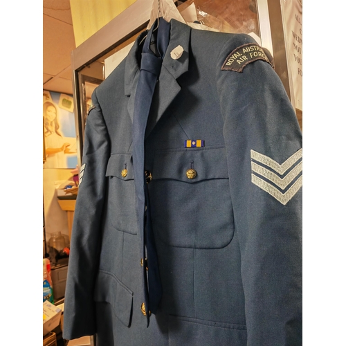 29 - Raaf Sergeants Uniform Jacket + 2 Trousers + Hat And Tie