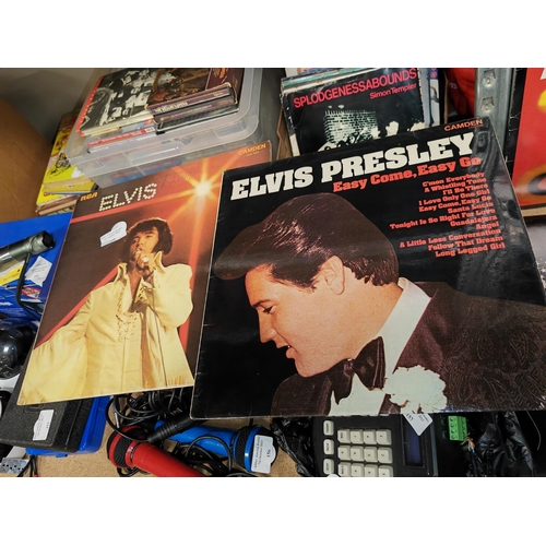 159 - Collection Of Elvis Vinyl Lp'S