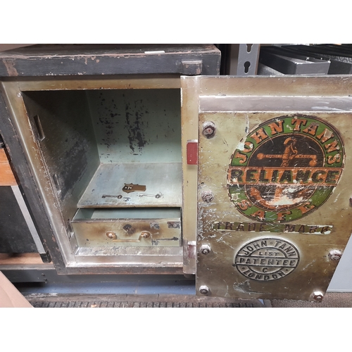 73 - Reliance Safe With 2 Keys