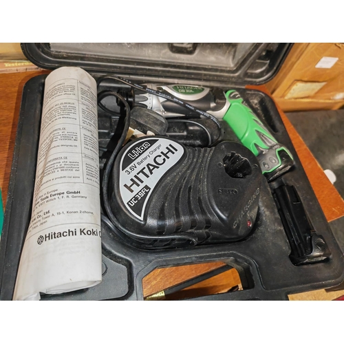 185 - Hitachi Cordless Drill With Charger Working