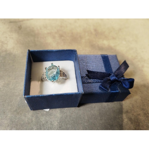 358 - Turquoise Stone Dress Ring