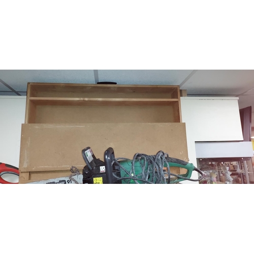 714 - Large Wooden Carry/Display Case