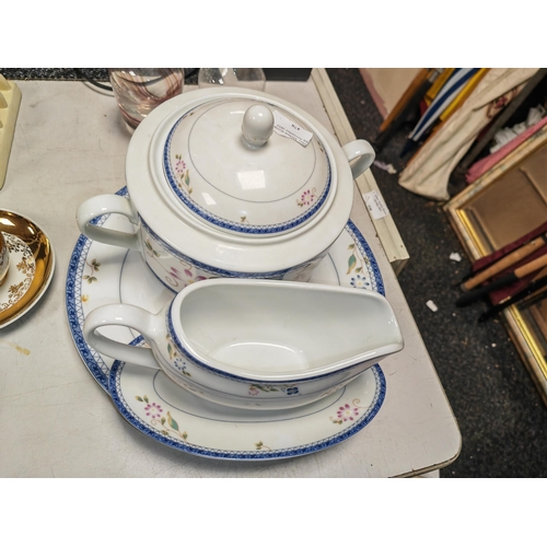 478 - Selection Of Wedgwood And Royal Norfolk China Including Plate, Tureen Gravy Boar Etc