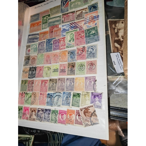 593 - 2 Mixed Pages Of Stamps