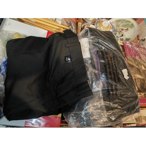 612 - 2 Pairs Of Unused Smartware Trousers Size 38R