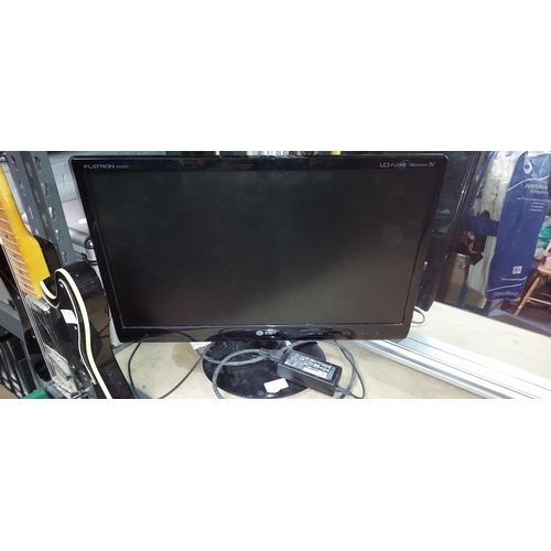 62 - Small Flatron Led Monitot Tv No Remote Control