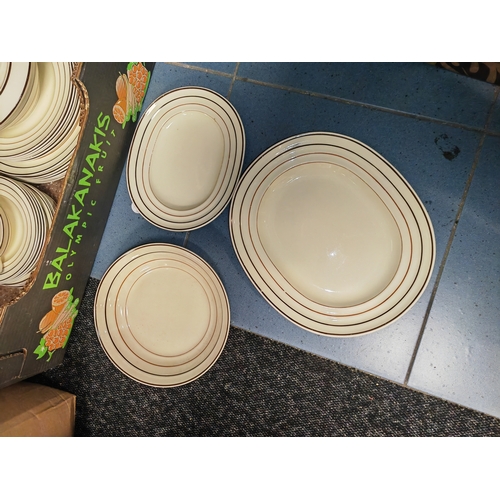 213 - 1930'S Wedgwood Annular Dinner Service 46Pc Art Deco