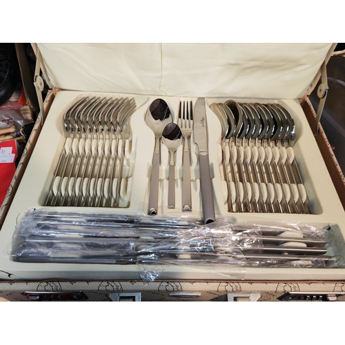 624 - Large Unused Meisterbach Cutlery Set 12 Person (Missing 1 Fork, Desert Spoon, Ladle) With 7 Pieces K... 