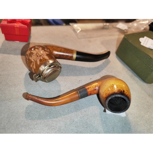 315 - 2 Smokers Pipes