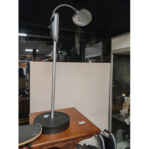 44 - Spotlight Standard Lamp