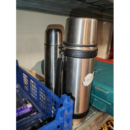 612 - 2 Vacuum Flasks One Large One Small