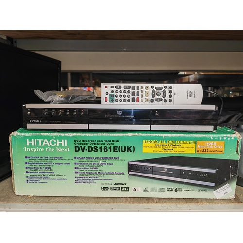 686 - Hitachi Dvd Recorder Dv-Ds161E In Box