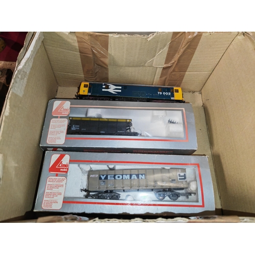 204 - Lima Br 73002 Loco And Lima No 305667 Wagon And Lima Yeoman Wagon 2 Boxed