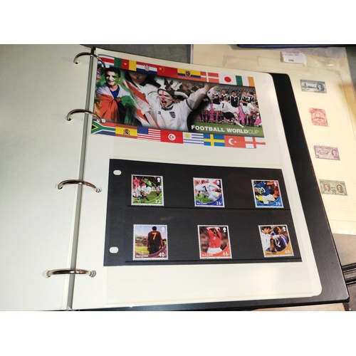 568 - Album Of 2002 World Cup First Day Covers And Stamps