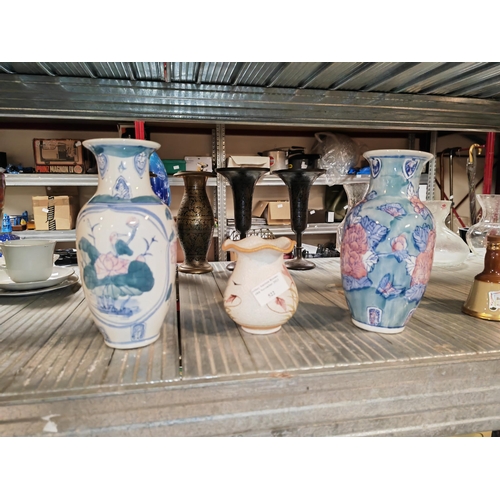 520 - 3 China Vases