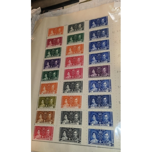 559 - 1932 Coronation Stamps In Sets