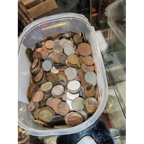 271 - Tub Of World Coins