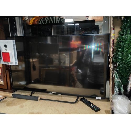 88 - 42 Inch Sony Bravia Smart Tv With Remote Control Working