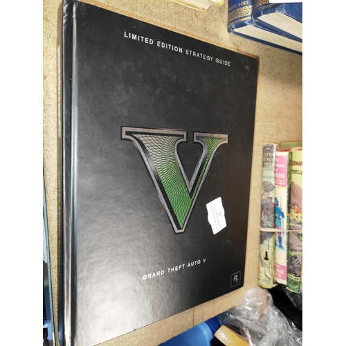 12 - Grand Theft Auto V Limited Edition Strategy Guides Gta 5 Hardback Cover