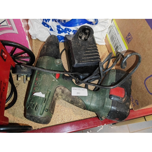 252 - Bosch 18V Cordless Drill Needs New Battery