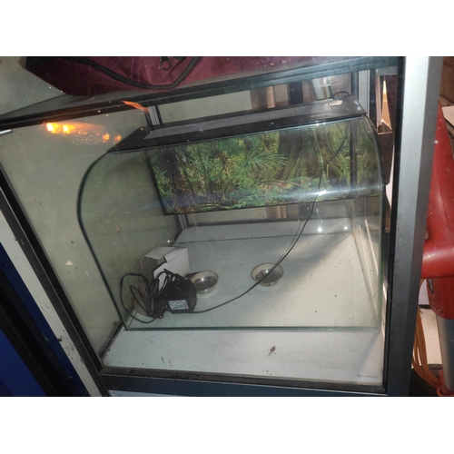 72 - Small Vivarium Light Needs Replacing