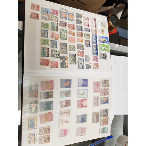 435 - Brown Stock Book Of World Stamps