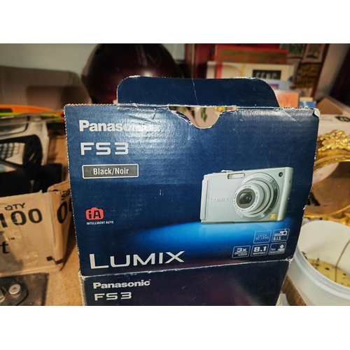 652 - Panasonic Lumix Fs3 Tested And Working With All Accessories, Box, 3 Sd Cards