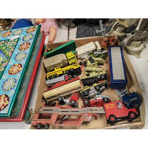 373 - Tray Of Diecast Cars And Lorries Etc Including Dinky, Matchbox, Corgi  Etc