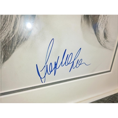 59 - Framed Photo Of Sophie Loren With Genuine Signature And Certificate