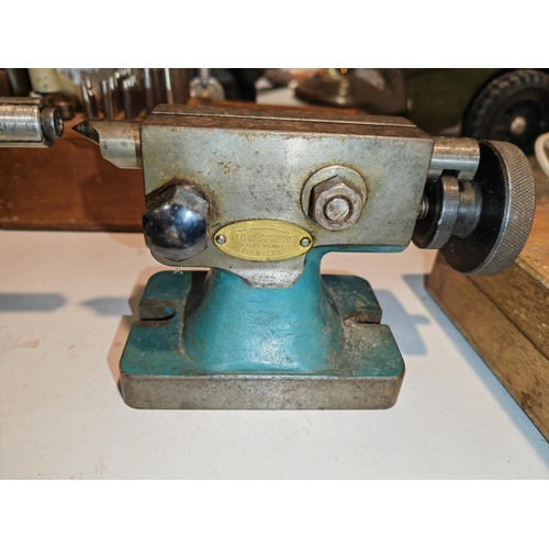 394 - Tom Senior Dividing Head With Tail Stock