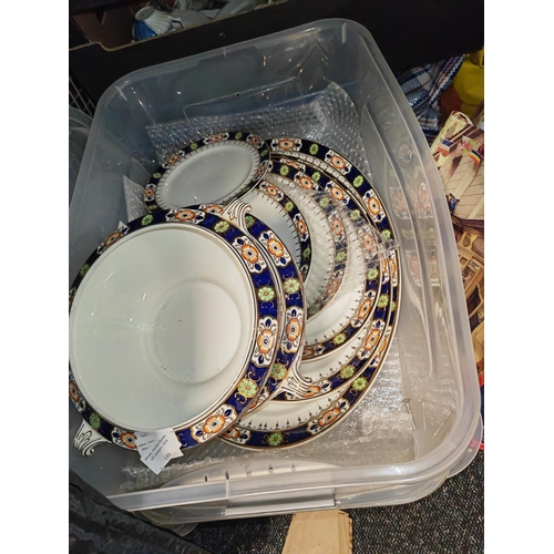 181 - Royal Albert Blue & Gold Patterned Dinner/Teaset Unmarked