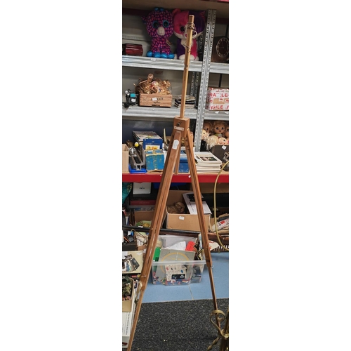 237 - Vintage Wooden Artist Easel