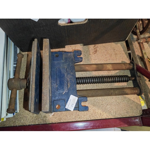 274 - Woden X130 Carpenters Vice