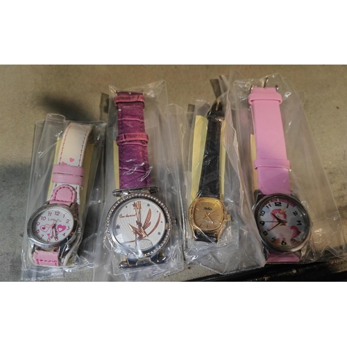 400 - 5 Various Ladies Watches