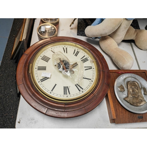 438 - Large Wooden Wall Clock With 2 Key And Pendulum No Hands For Repair