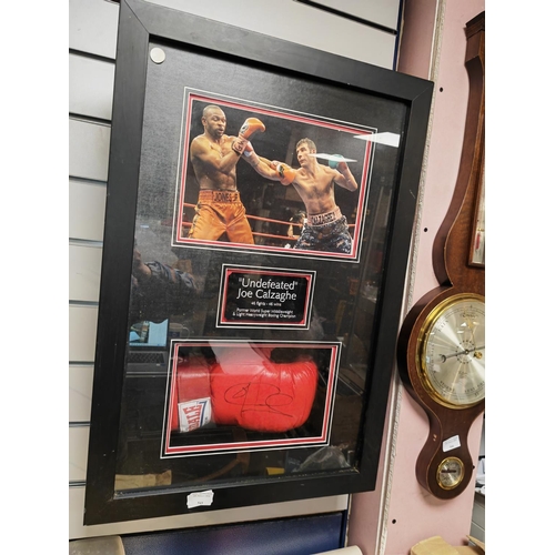 543 - Undefeated Joe Calzaghe 46 Fights - 46 Wins Boxing Glove With Photo And Genuine Signature In Case