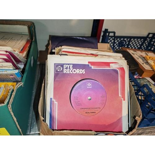 595 - Box Of 50 1970'S - 1980'S Single Records