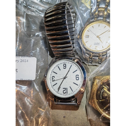 375 - 4 Men'S Watches