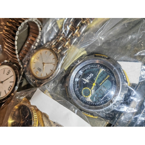 375 - 4 Men'S Watches