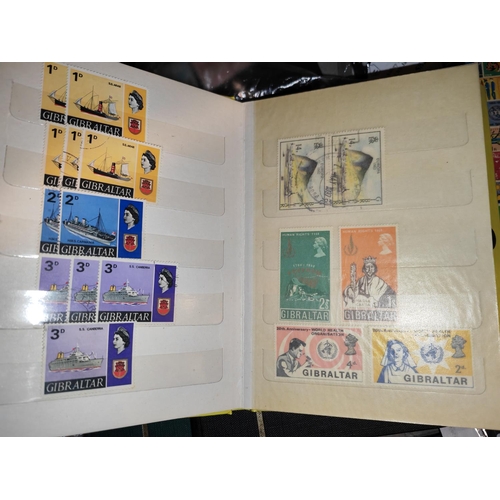 547 - 4 Stock Books Of World Stamps