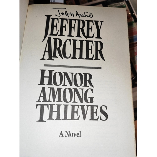 588 - Jeffrey Archer Honor Among Things Book Signed By Him With Genuine Certificate