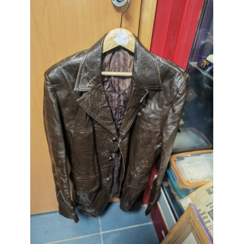 23 - Gents 1970'S Leather Coat The Sweeney Style