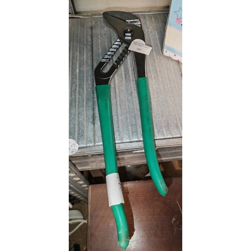 247 - Huge Skip Joint Water Pump Pliers 90Mm Opening